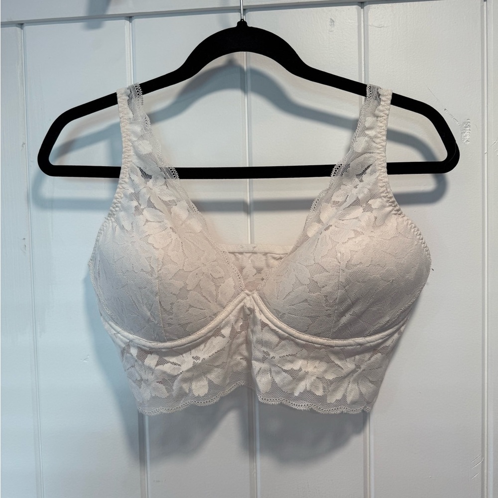 PINK Victoria's Secret Cream Lace Bra with Underwire Support